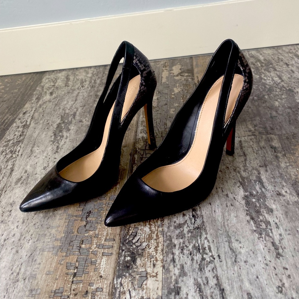 Zara Woman Black with Snakeskin accents pumps
